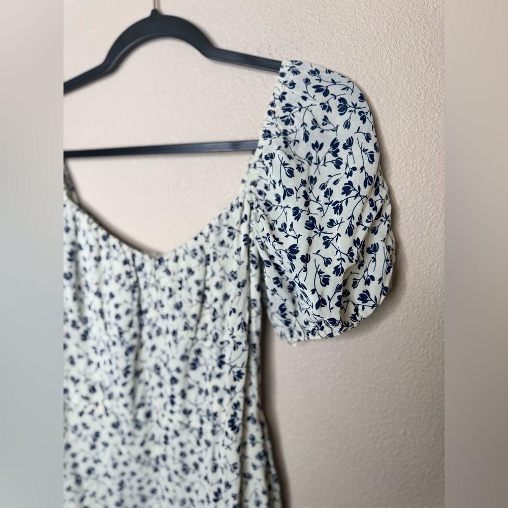 Reformation Hannah floral dress size 6 - Picture 5 of 8